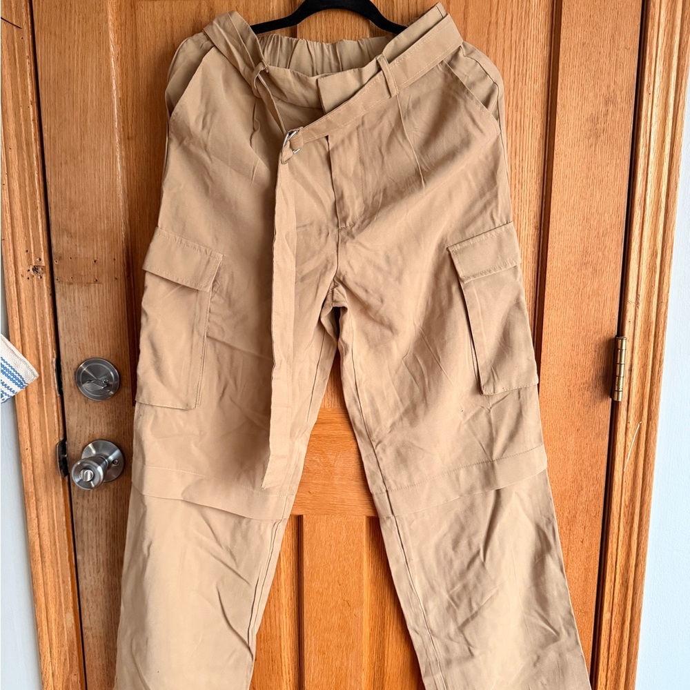 Forever 21 Women's Tan Cargo Pants